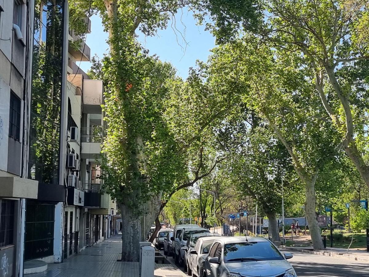 Apartamento REMODELADO-NUEVO Frente Parque Cívico Casa Gobierno Mendoza Exterior foto